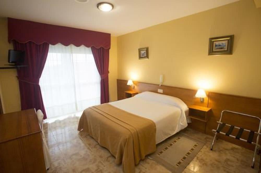 Hotel Carlos 96 梅利德 外观 照片
