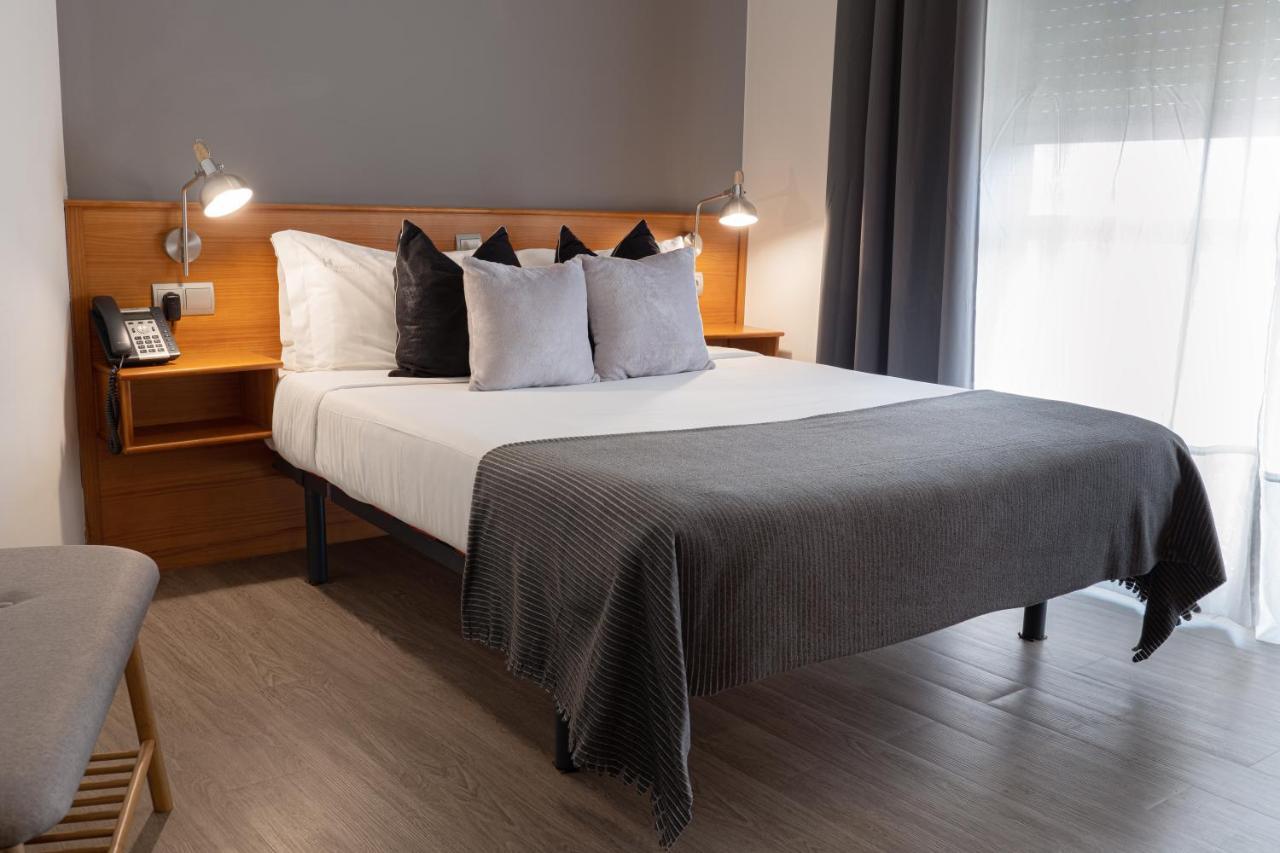 Hotel Carlos 96 梅利德 外观 照片