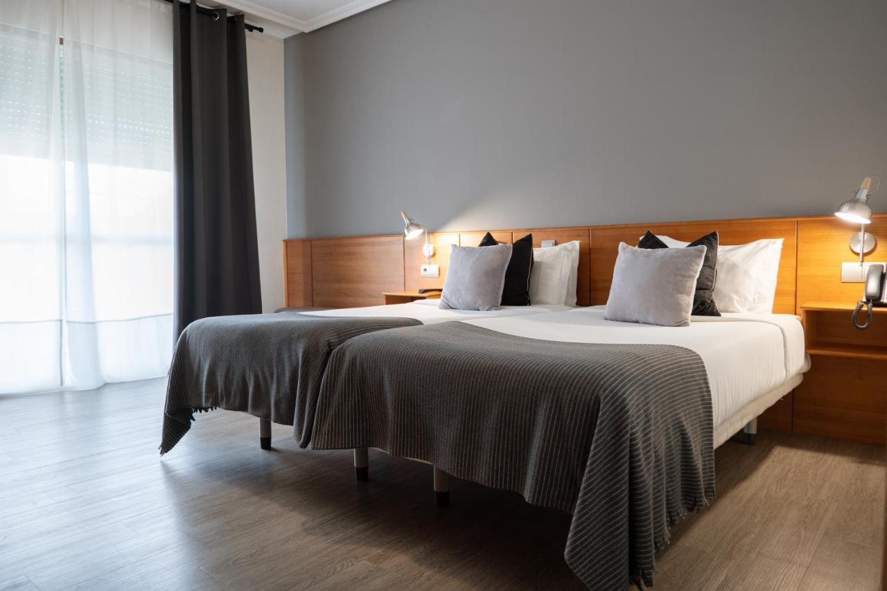 Hotel Carlos 96 梅利德 外观 照片
